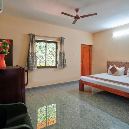 Golden Studio Apartment Goa Calangute Esterno foto