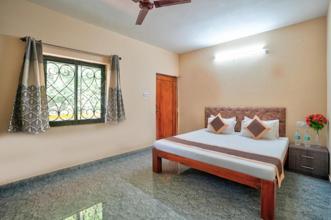 Golden Studio Apartment Goa Calangute Esterno foto
